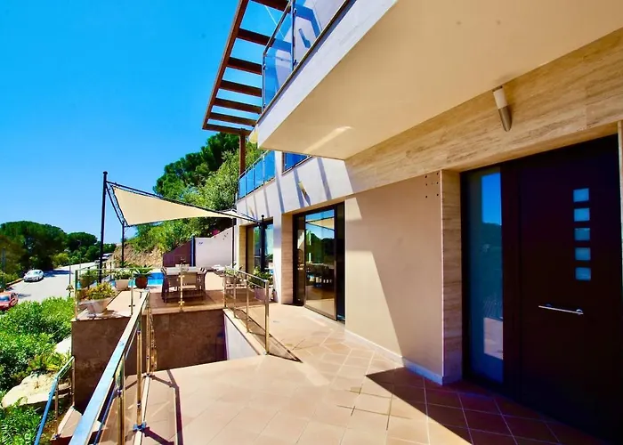 V&v Lloret- Marie Luxury House With Air Conditioning *