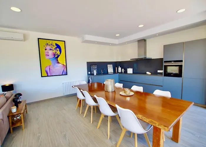 V&v Lloret- Marie Luxury House With Air Conditioning يوريت دي مار